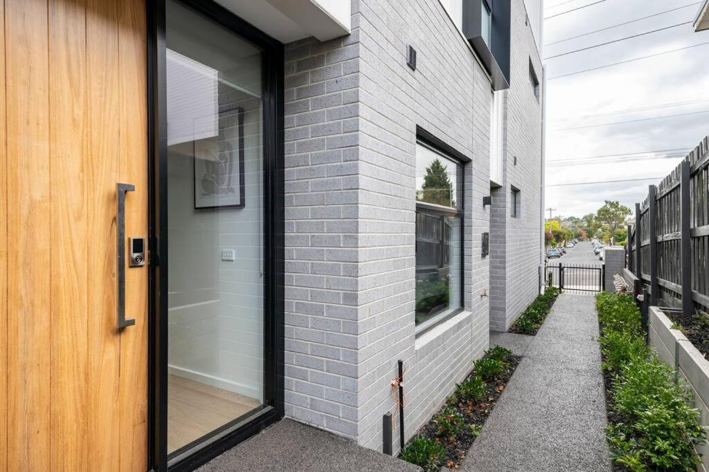 Holiday home 3 Bedroomtownhouse-free Parking Melbourne