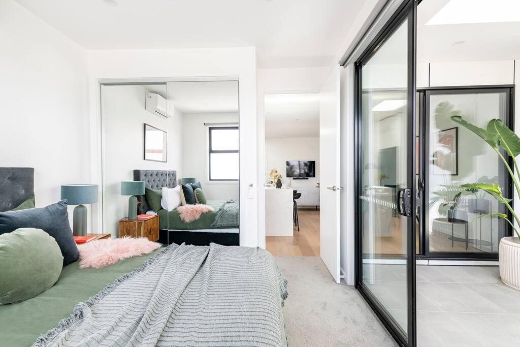 3 Bedroomtownhouse-free Parking Melbourne