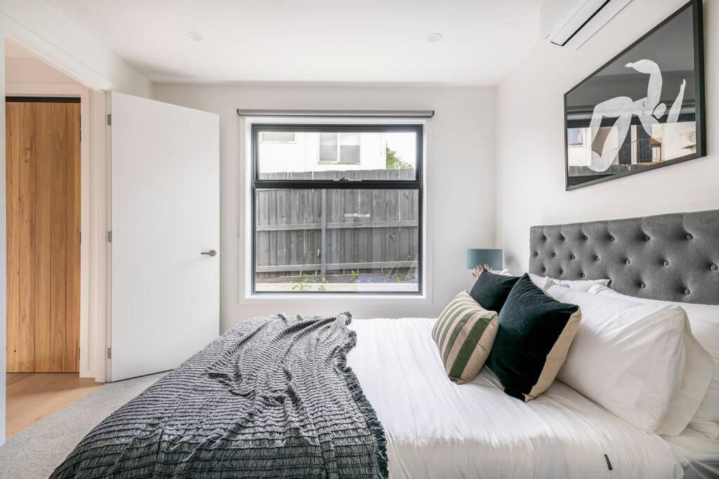 Holiday home 3 Bedroomtownhouse-free Parking *