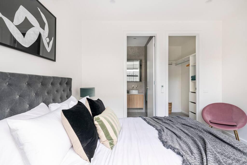 Holiday home 3 Bedroomtownhouse-free Parking